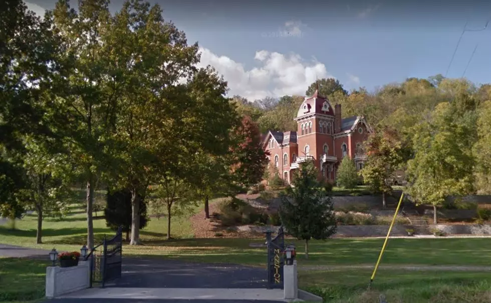 Here’s the Haunted Vevay, Indiana, Mansion Kat Von D Just Purchased for a Tattoo Shop