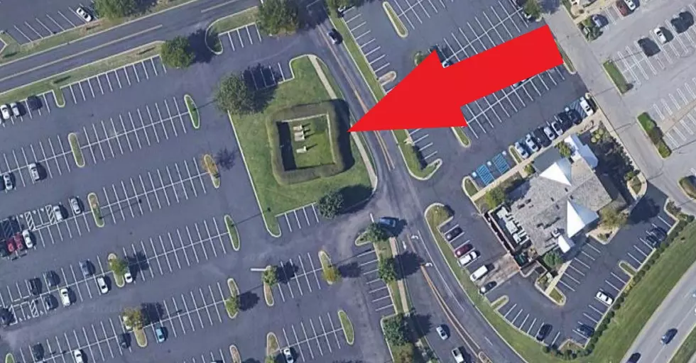 There&#8217;s a Cemetery Hidden In The Middle of this Louisville, Kentucky Shopping Center
