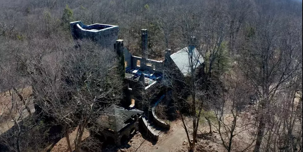 Some Say the Abandoned Abercrombie Castle In Ossining, New York is Cursed