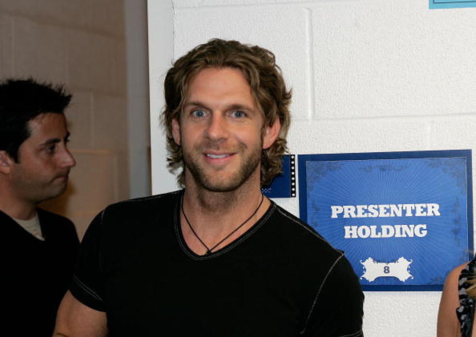 [Video] Billy Currington Share’s His Childhood Holiday Traditions