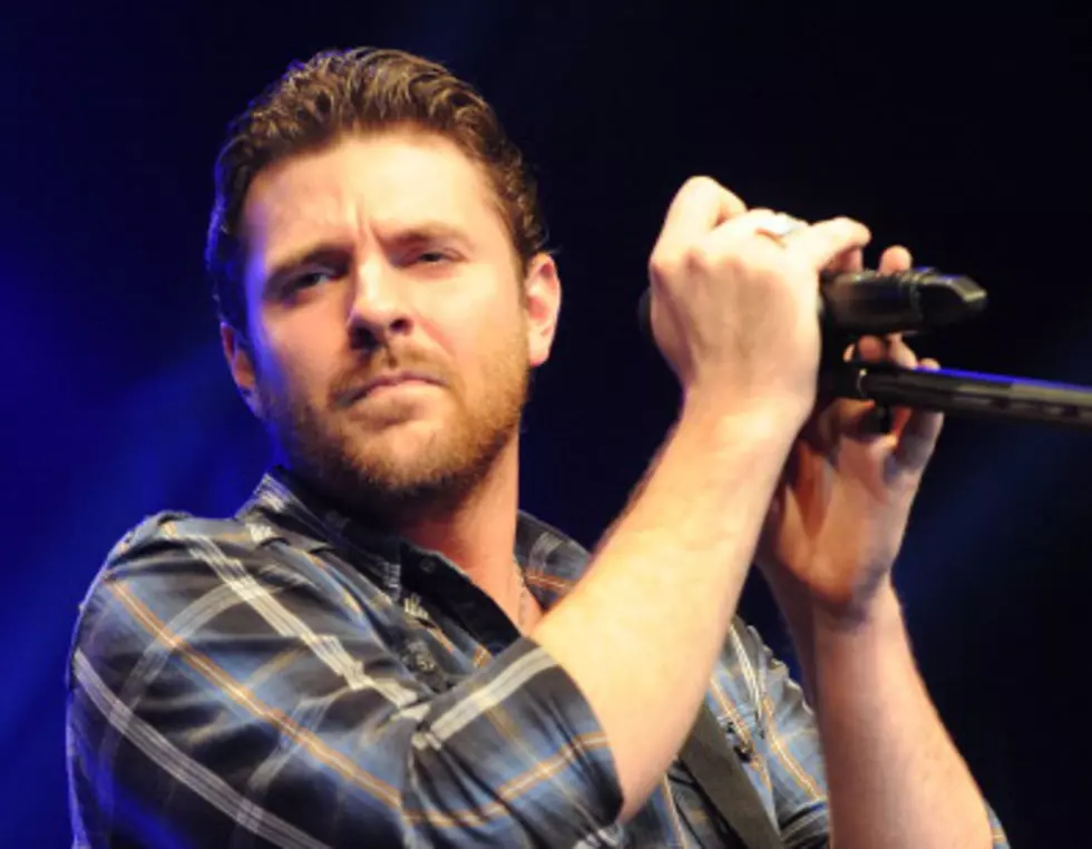 Chris Young Loses His Hat