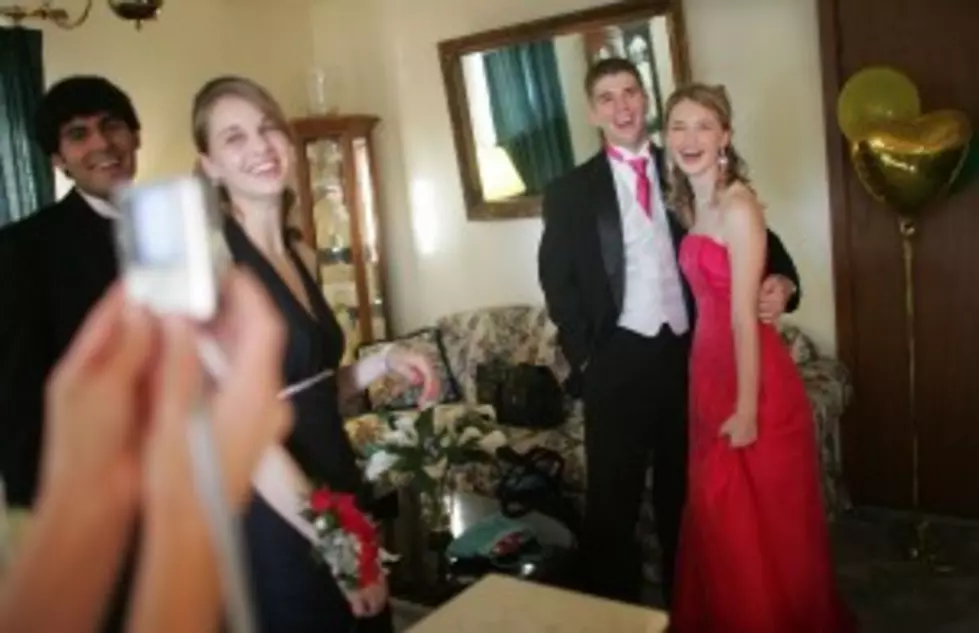 Teen Gets Suspended After Asking Date To Prom