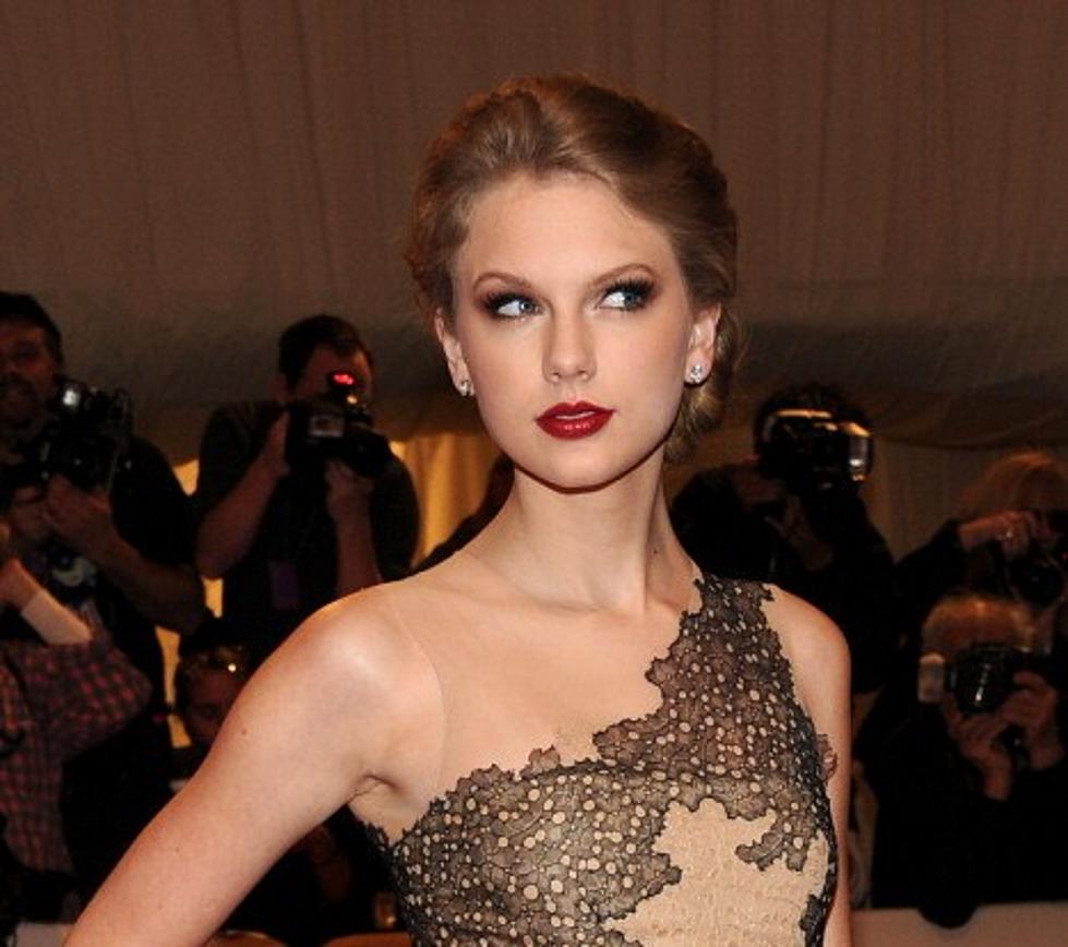 A Day In The Country: Taylor Swift Hits The Big Time…Again!