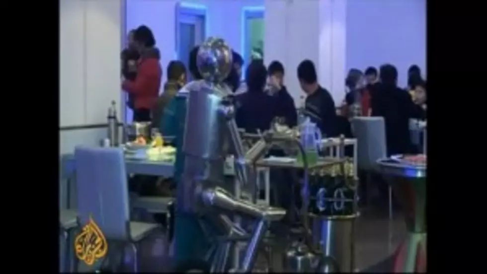 China Now Employs Robot Waiters At Restaurant [Video]