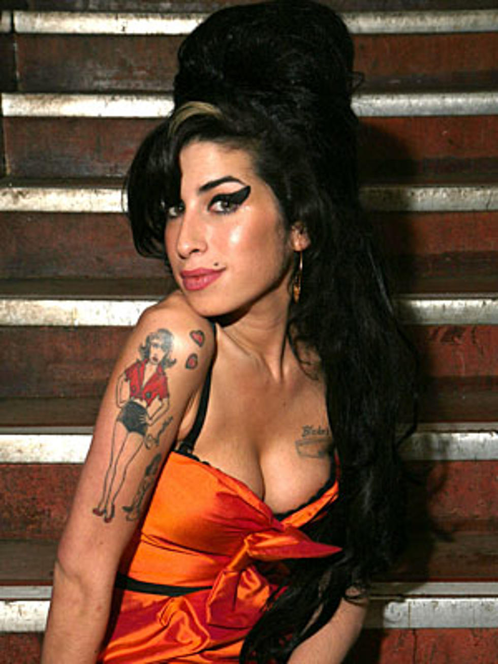 Country Stars React to Amy Wineshouse’s Death