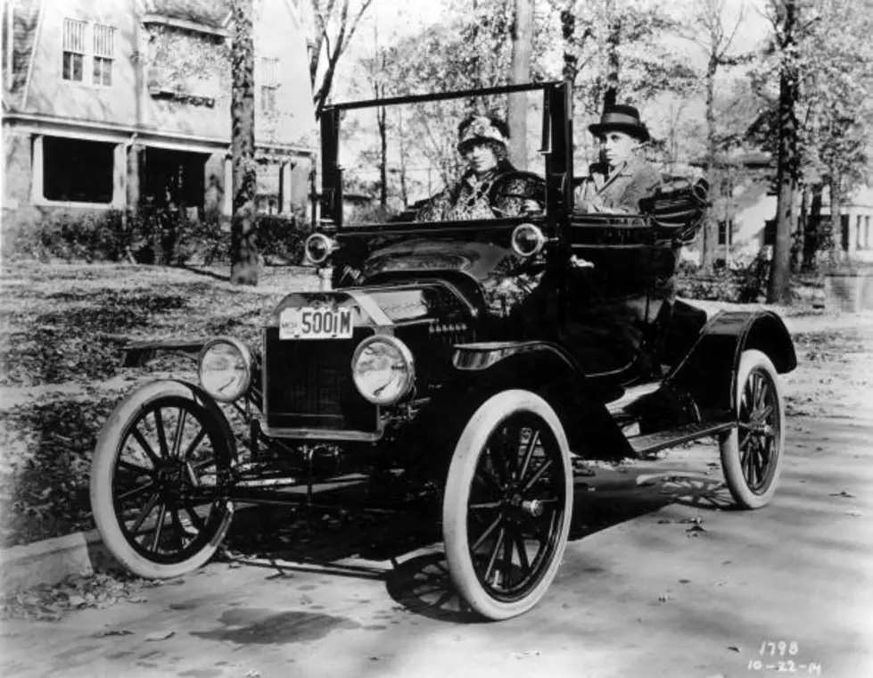 First Model T Rolls Off The Assembly Line &#8211; Dale&#8217; Daily Data