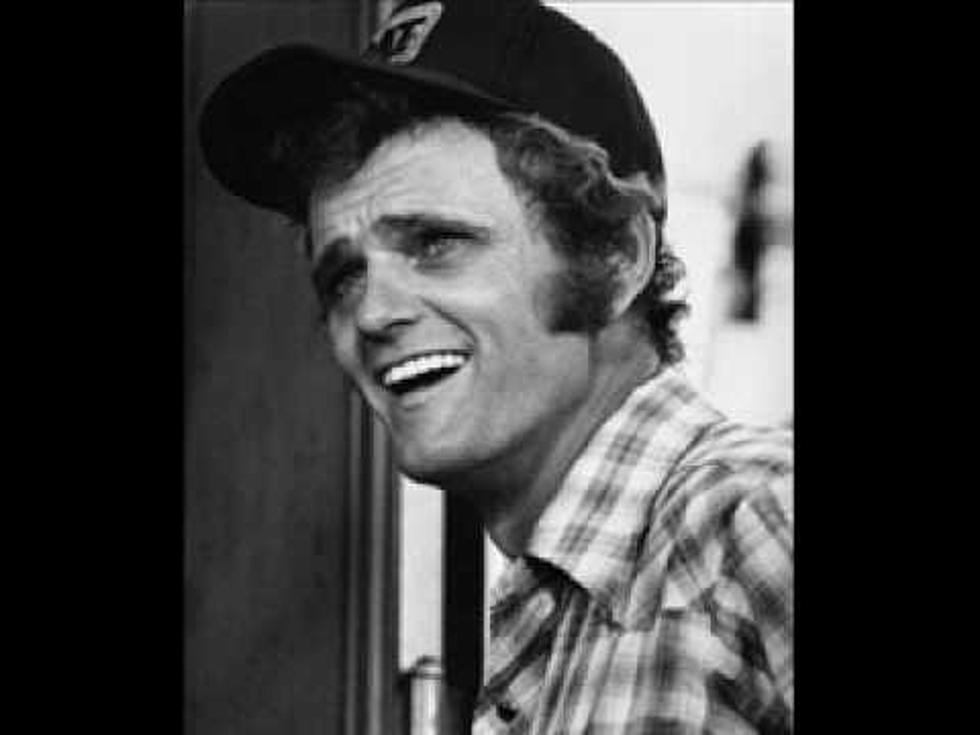 Today In Country Music History:  Jerry Reed Dies