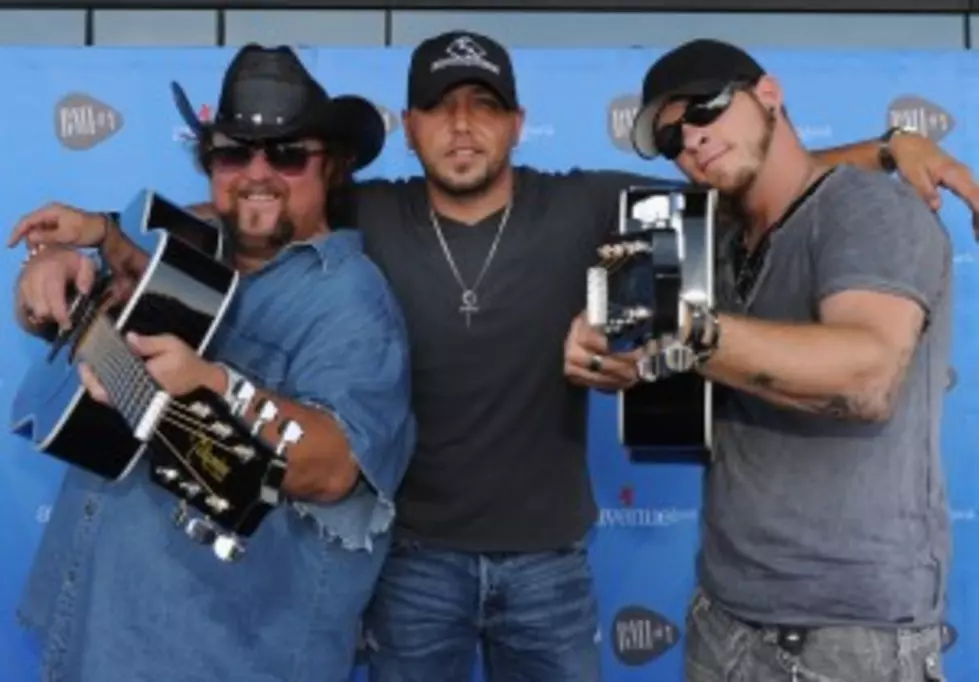 Aldean&#8217;s Wife Gets Surprise Gift From Broken Bow Records
