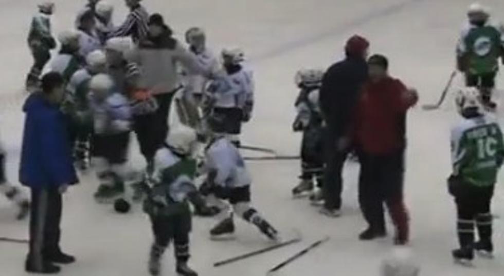 9 Year Olds Throw Down In Pee-Wee Hockey Brawl [VIDEO]