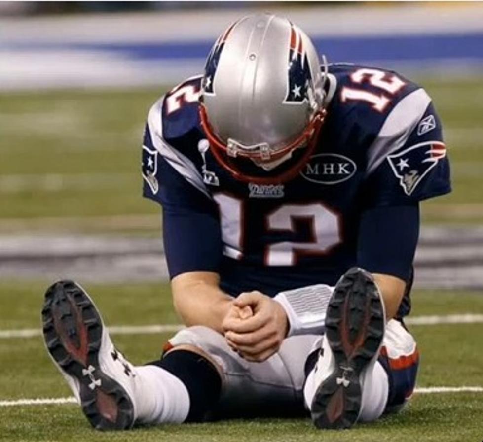 Will “Bradying” Replace “Tebowing”? [VIDEO]