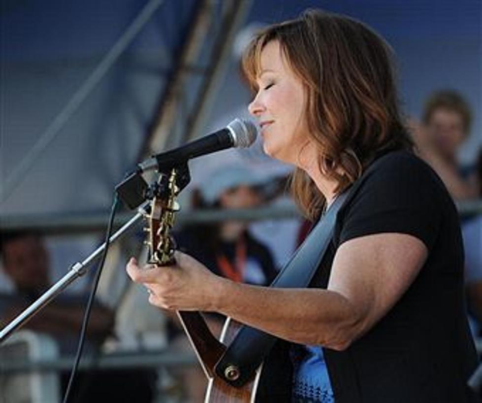 Let’s Take A Trip On An “Outbound Plane” With Suzy Bogguss [VIDEO]