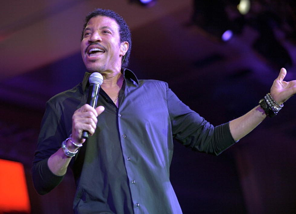 Country Music’s Latest Acquisition: Lionel Richie  [VIDEO]