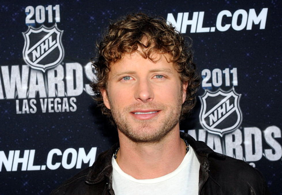 Dierks Bentley Covers Rod Stewart’s “Forever Young” [VIDEO]