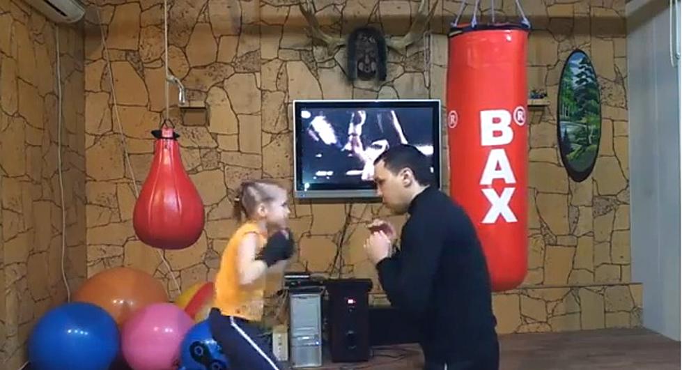 Amazing Little Girl Boxer [VIDEO]
