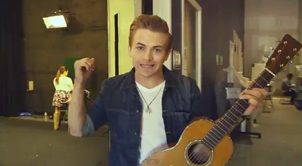 Check Out Hunter Hayes Making A Mashup Of &#8220;Everybody&#8217;s Got Somebody But Me&#8221; With Jason Mraz [VIDEO]