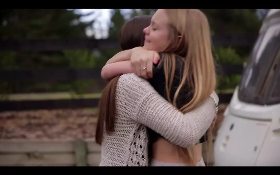 Technology Unites Best Friends Who Have Never Met [VIDEO]