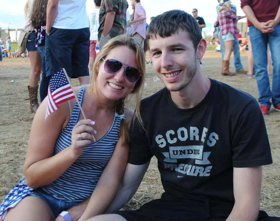 WYRK Country Cam: Fans Rock Out at Zac Brown Band Concert