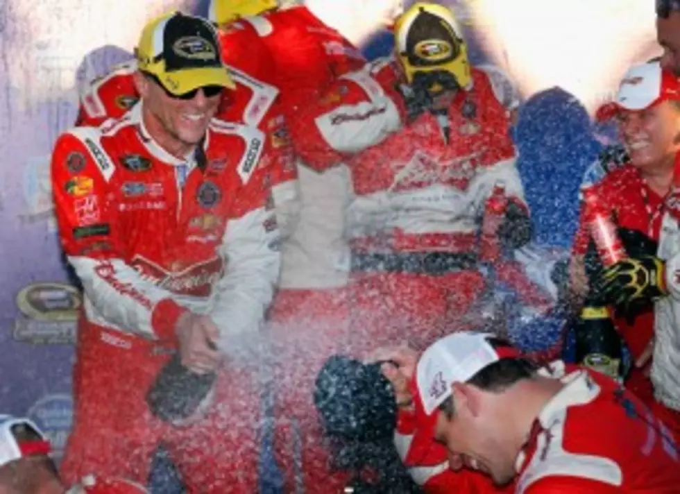 Harvick Advances Stays In Title Contention With Victory At Phoenix