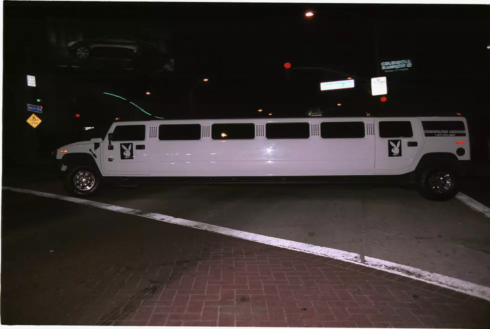 A Hummer Limousine Snow Plow In Action [VIDEO]