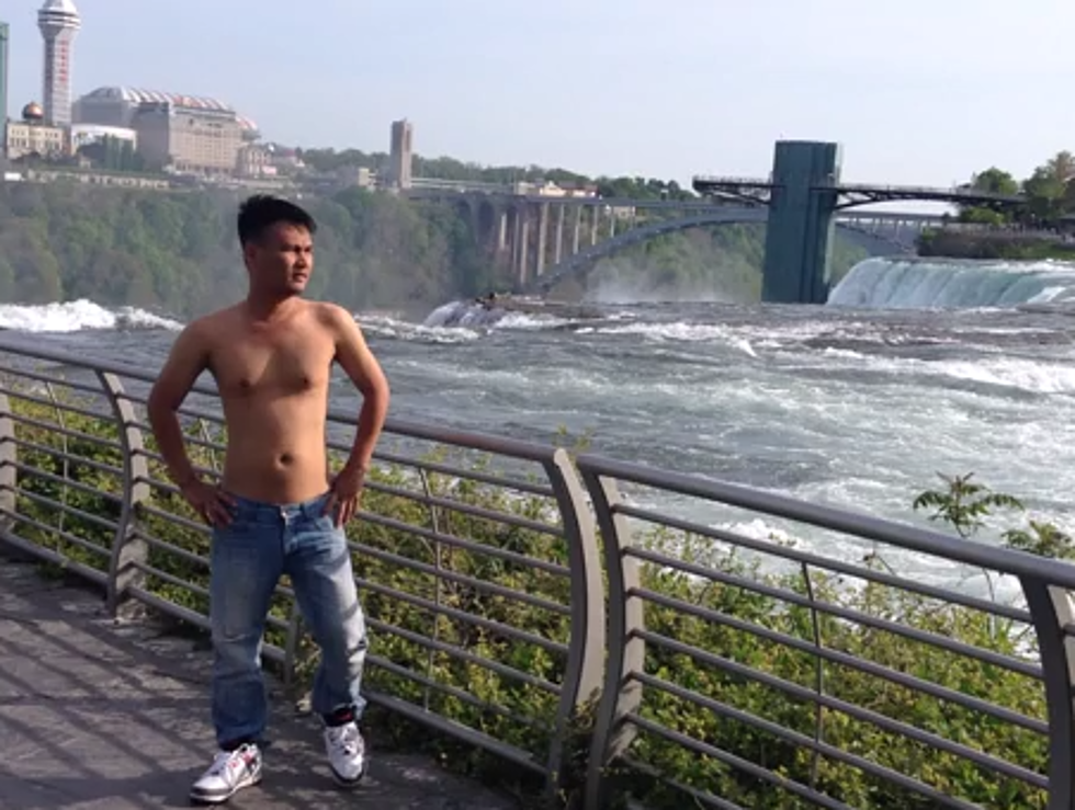 Tourist Goes Topless in Selfie VIDEO at Niagara Falls