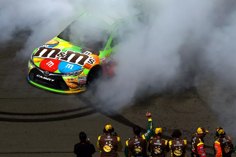 Kyle Busch Moves Closer to a Chase