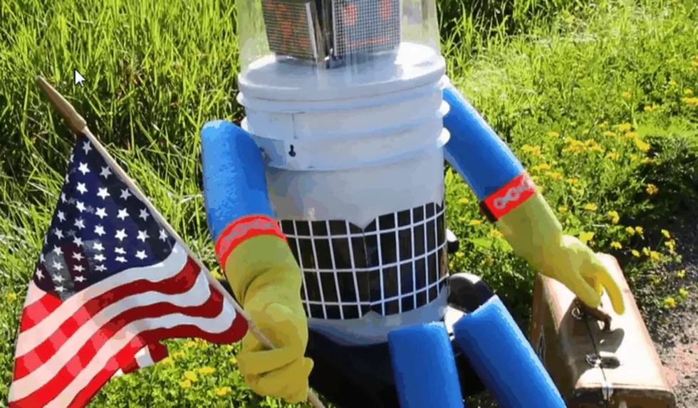 Canadian Robot Vandalized in U.S. During Its &#8216;Friendly American Voyage&#8217; Tour!