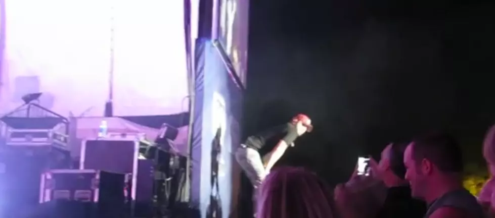 Tyler Farr Fell Off The Stage + Hit Hard [VIDEO]