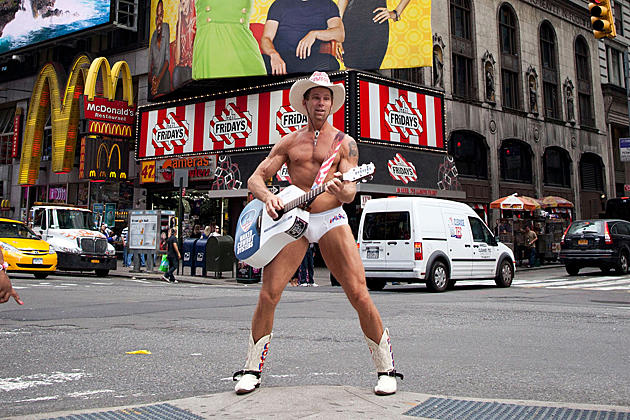 How Much Does The Naked Cowboy Make? [VIDEO]