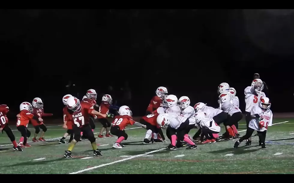 Pee Wee Football Team Can&#8217;t Help But Whip/Nae Nae During Game [VIDEO]