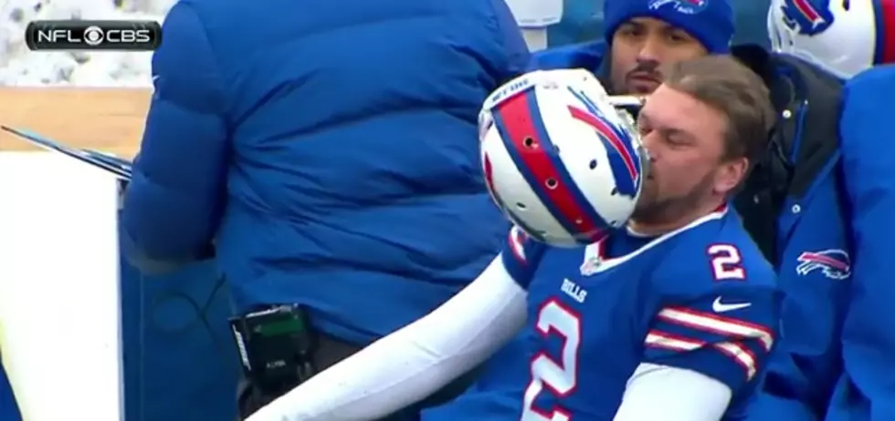 Dan Carpenter Hits Himself In The Face With Helmet After Missed Extra Point [VIDEO]