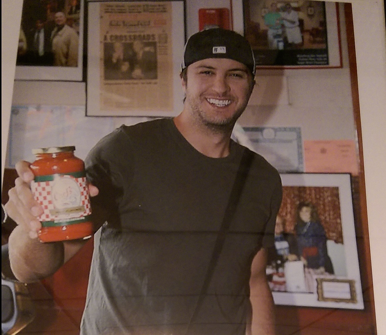 Luke Bryan at Chef’s Restaurant in Buffalo, New York