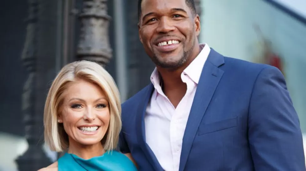 Who Is Kelly Ripa’s Co-Hosts During Search for Michael Strahan’s Replacement?