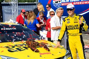 Kenseth Wins His Second Straight at New Hampshire