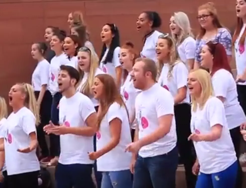 Flash Mob Serenades Woman With MS on Her 10th Wedding Anniversary [VIDEO]