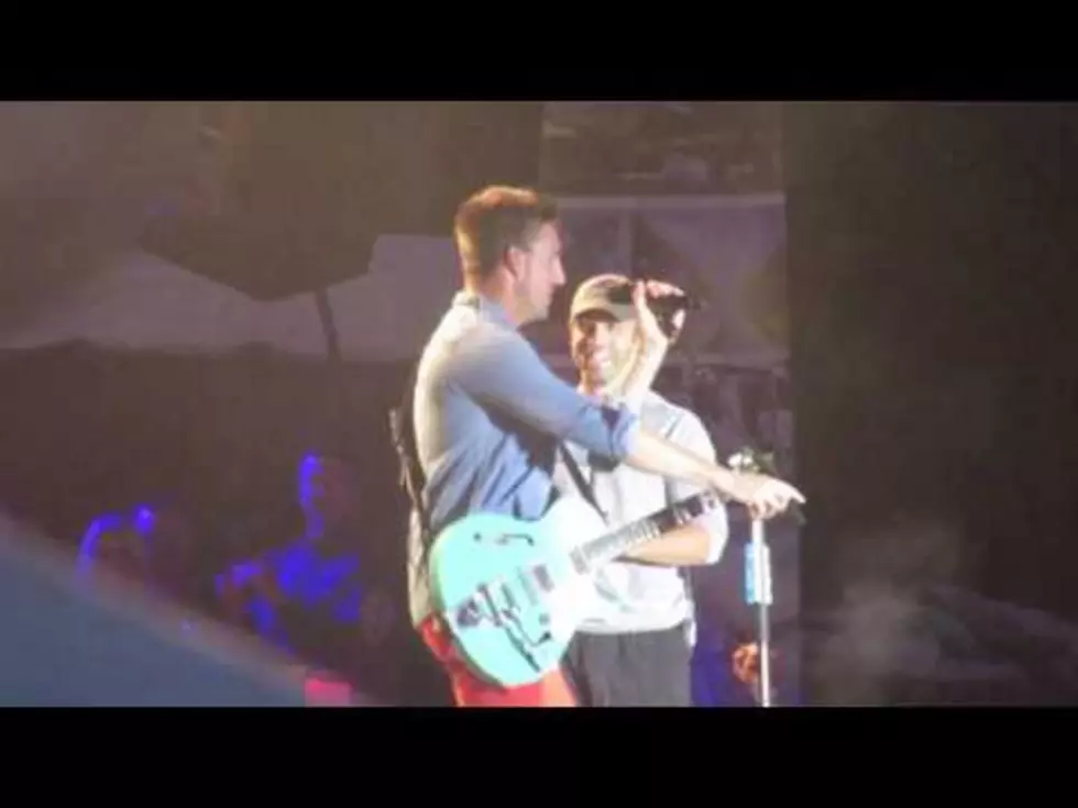 Jake Owen Has Buffalo Bills Dance Party on Stage at Jam in the Valley