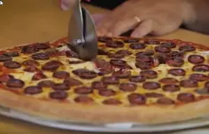 The Key Ingredient to John&#8217;s Pizza Sauce [VIDEO]