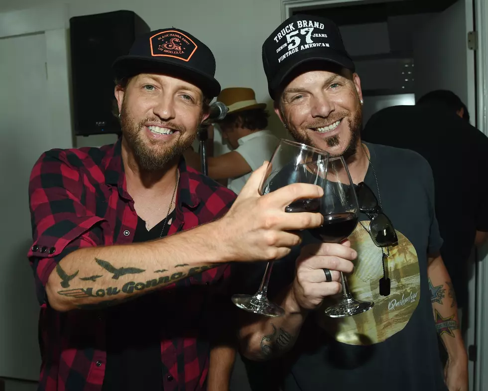 LoCash To Sing National Anthem At Game 2 of World Series in Cleveland