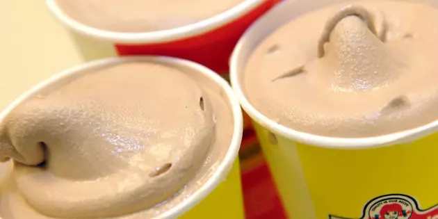 LIFE CHANGING: Unlimited Free Frostys At Wendy&#8217;s in 2017 (NO JOKE)