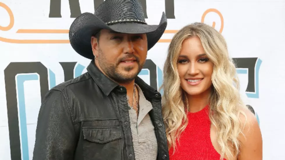 Look At Jason Aldean + Wife&#8217;s Baby Announcement [PICTURE]