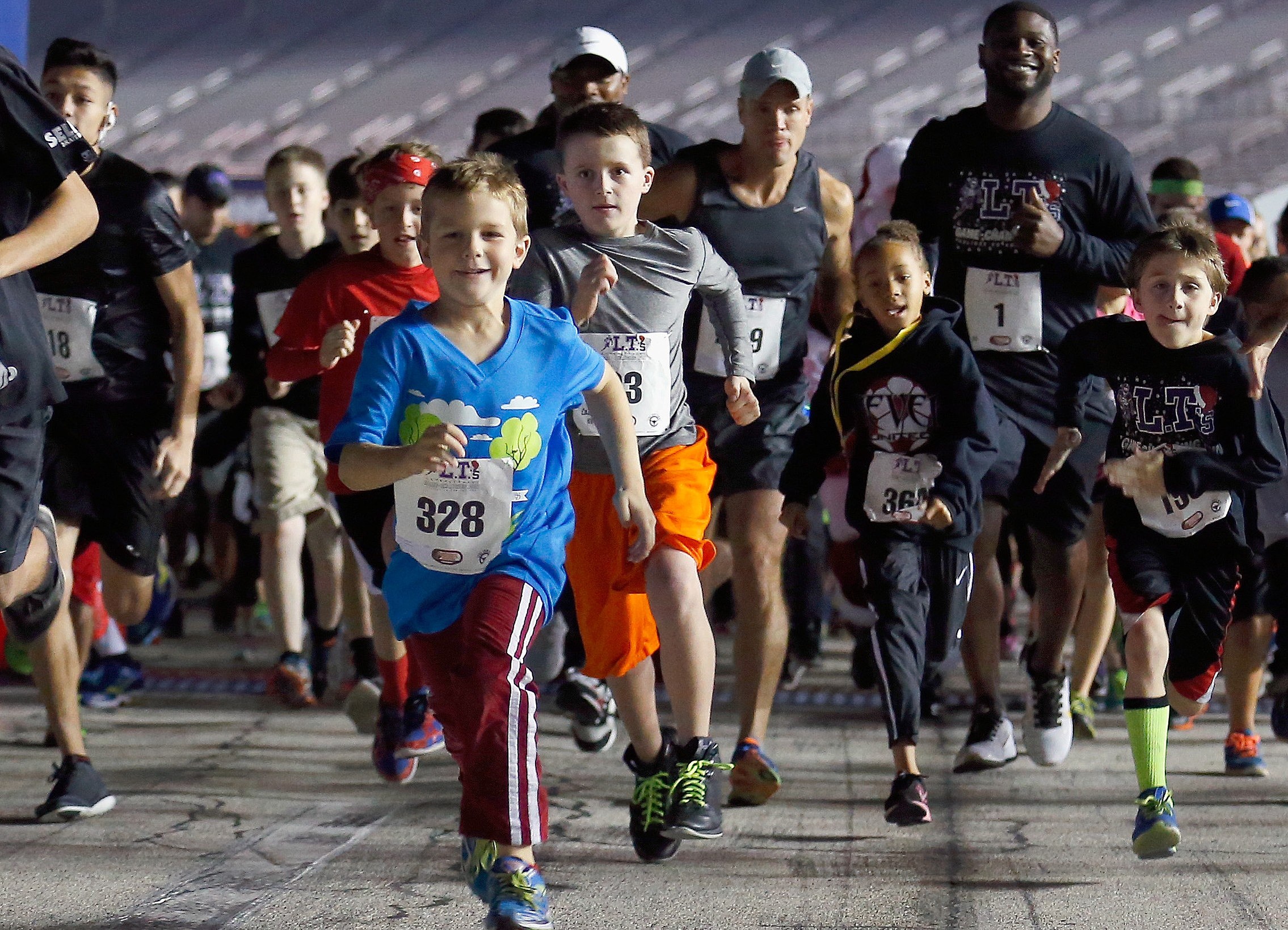 Buffalo Bills Host 5K For Charity