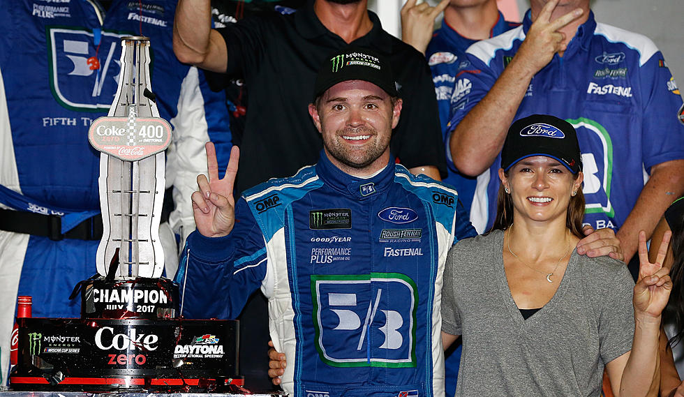 Stenhouse, Jr. Wins For the 2nd Time This Season