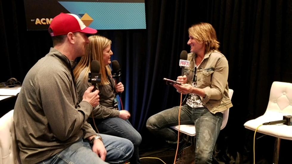 WATCH: Liz Shares A Photo With Keith Urban 21 Years In The Making
