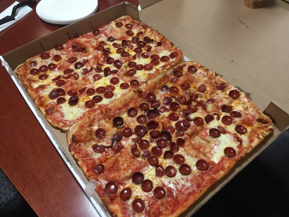 Buffalo-Style Pizza Becoming Popular In Other Parts Of The Country