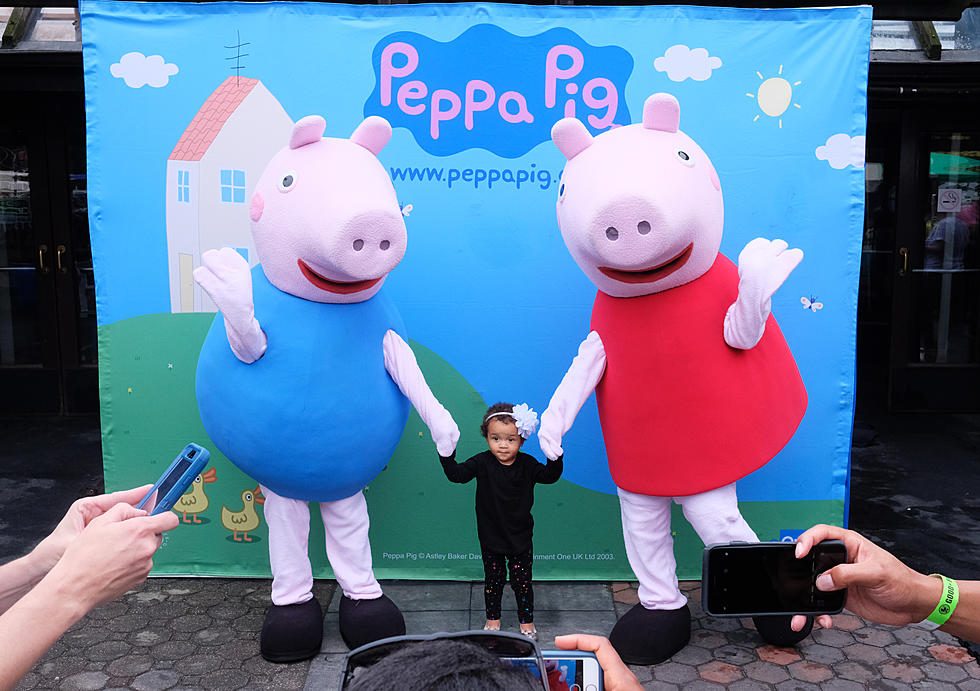 Peppa Pig Spotted With Billy Buffalo At The Buffalo Bills Game