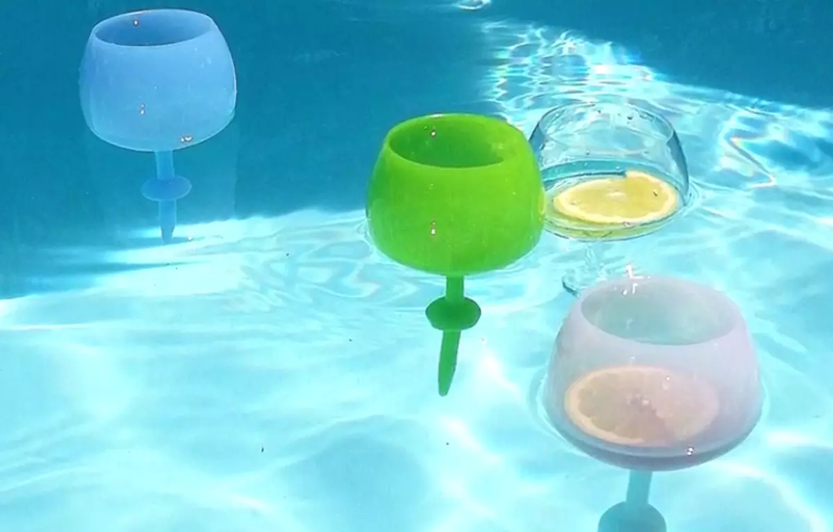 https://townsquare.media/site/10/files/2019/06/floating-wine-glasses.png?w=1200