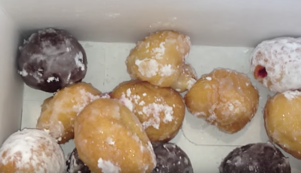 Timbits, Munchkins, Donut Holes – Which is Right?