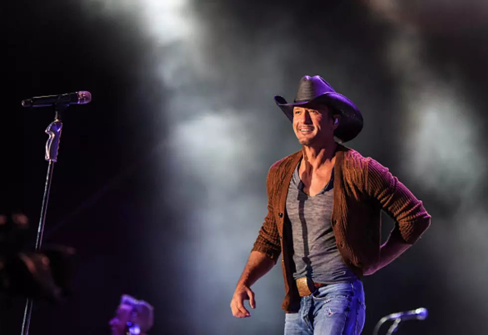 15 Years Ago: Tim McGraw Hits #1 With “Live Like You Were Dying”