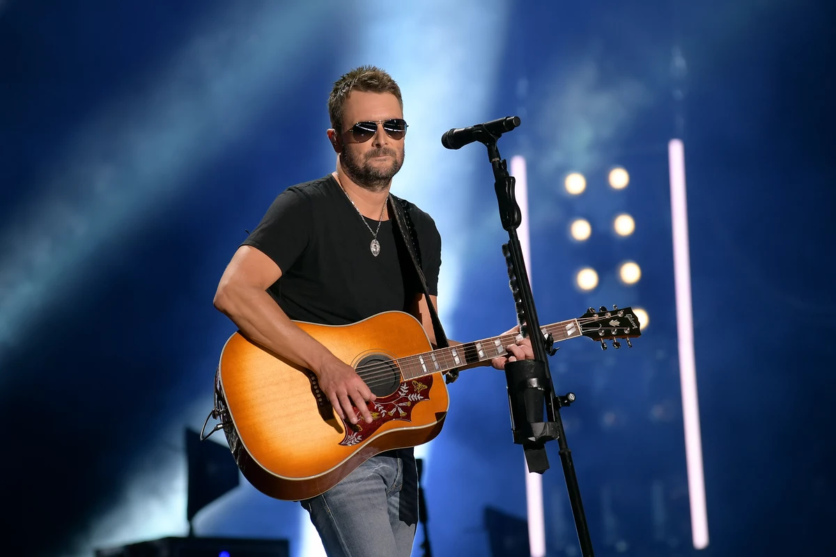Watch Eric Church Celebrate Two 1 Songs