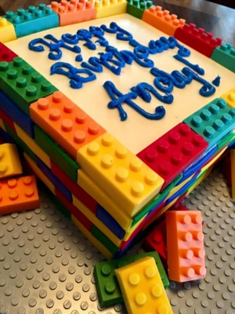 How-To Make Val&#8217;s Lego Cake