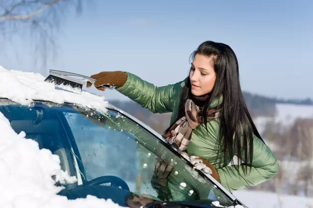 Clear Your Car From Snow In New York, Or Get A Ticket